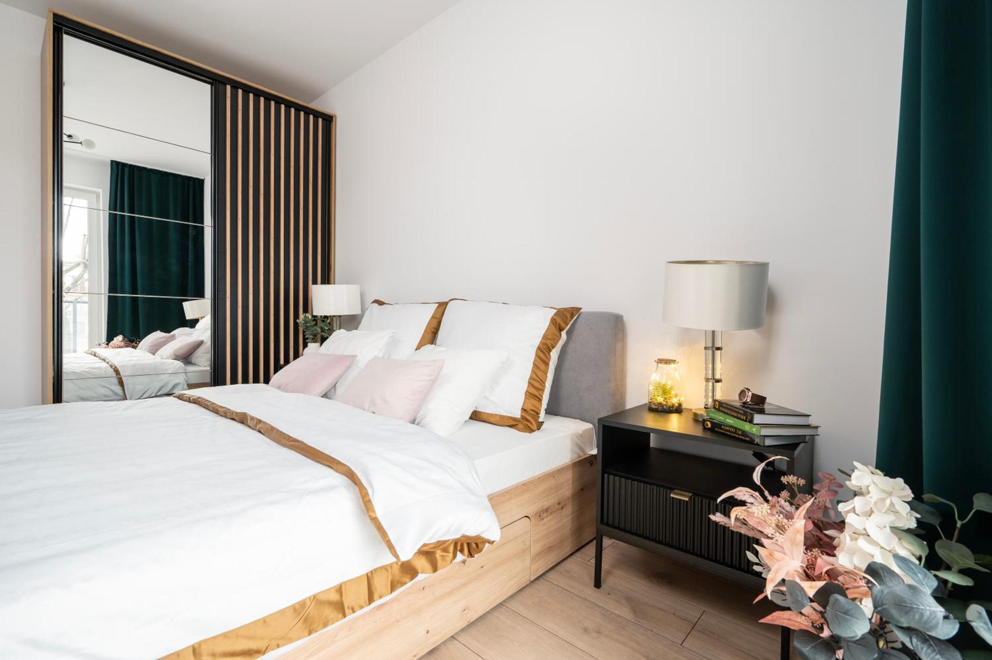 Manufaktura Residence - Apartamenty Prestiz Z Garazem Podziemnym I Dwoma Lazienkami Łódź Eksteriør bilde