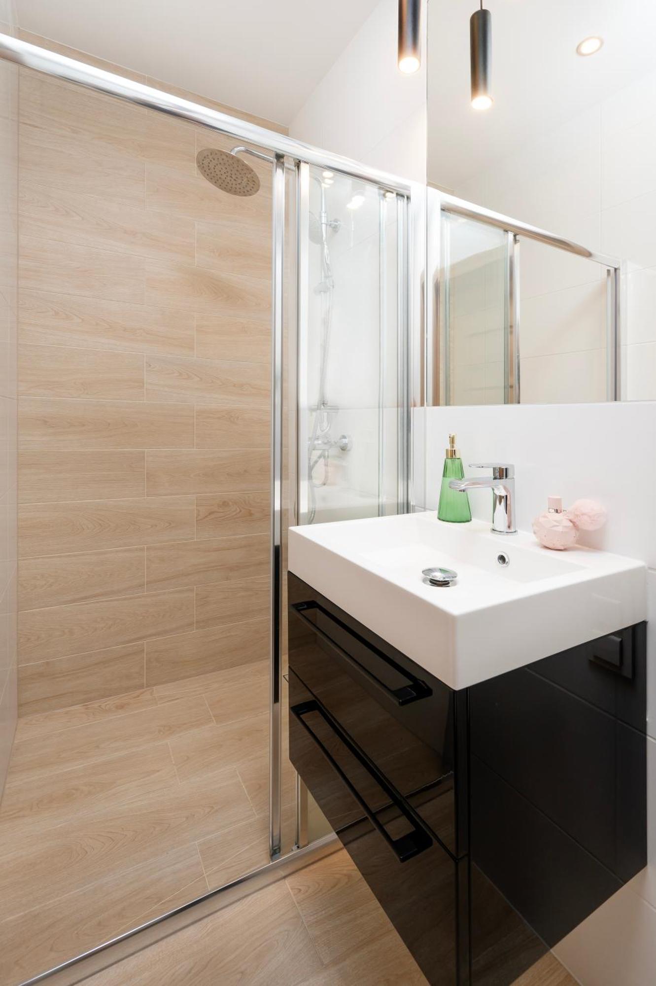 Manufaktura Residence - Apartamenty Prestiz Z Garazem Podziemnym I Dwoma Lazienkami Łódź Eksteriør bilde